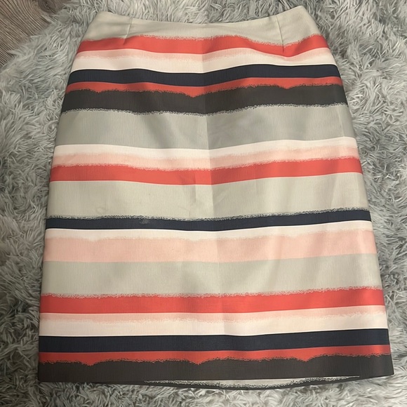 Silk Hugo Boss Skirt in Mint Condition - Picture 2 of 4